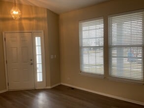 388 Pheasant Chase Dr in Bolingbrook, IL - Building Photo - Building Photo