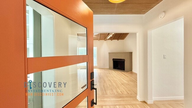 2587 El Caminito St in Oakland, CA - Building Photo - Building Photo