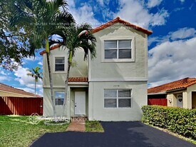 15176 SW 128th Ct in Miami, FL - Building Photo