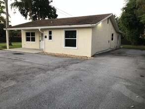 4801 Orlando Ave in West Palm Beach, FL - Building Photo - Building Photo