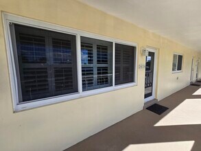 60 Venetian Dr in Delray Beach, FL - Building Photo - Building Photo