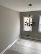 5599 The Alameda in Baltimore, MD - Foto de edificio - Building Photo