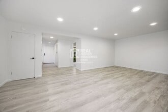 963 Glencliff St in La Habra, CA - Building Photo - Building Photo