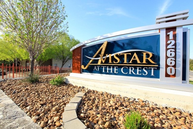 Avistar at the Crest