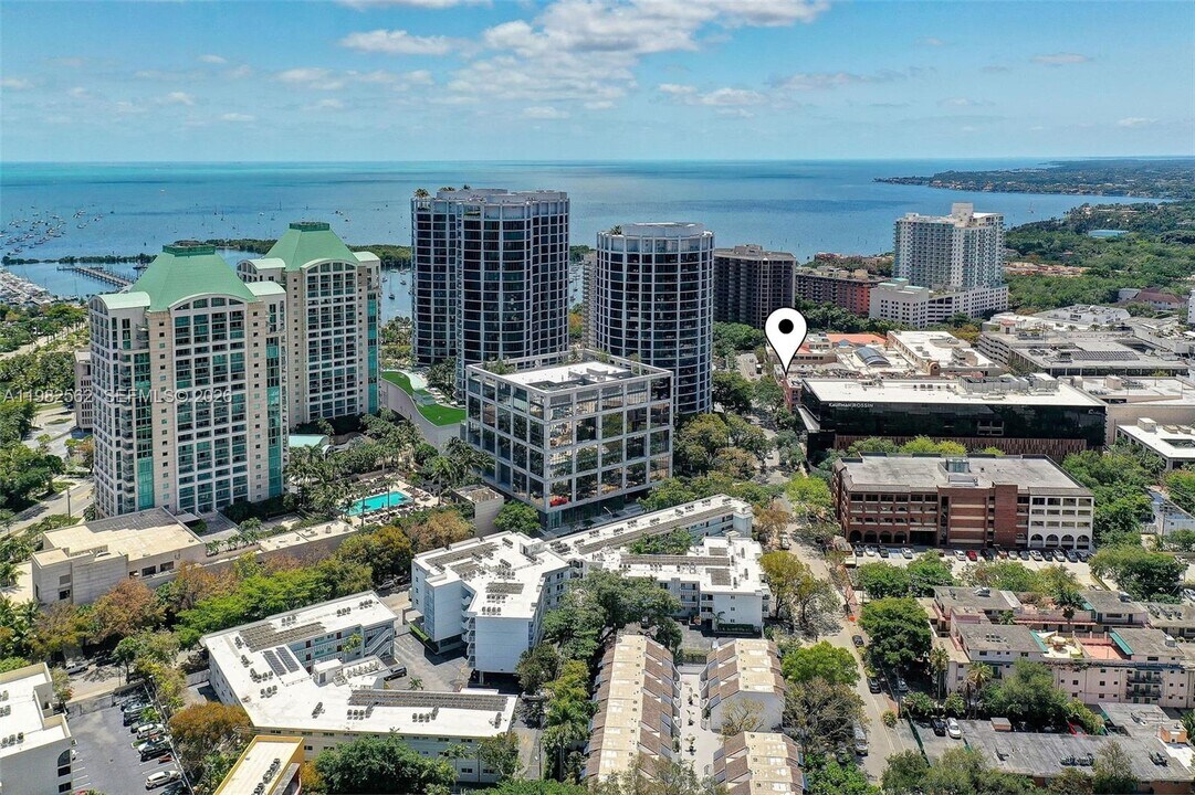 2801 Florida Ave in Miami, FL - Building Photo