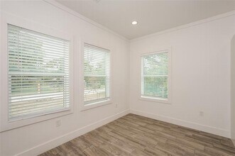 2910 Wilhurt Ave in Dallas, TX - Building Photo - Building Photo