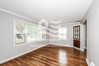 1112 Bakewell Dr in St. Louis, MO - Building Photo - Building Photo