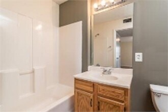 111 Park Hill Ln in Mount Washington, KY - Building Photo - Building Photo
