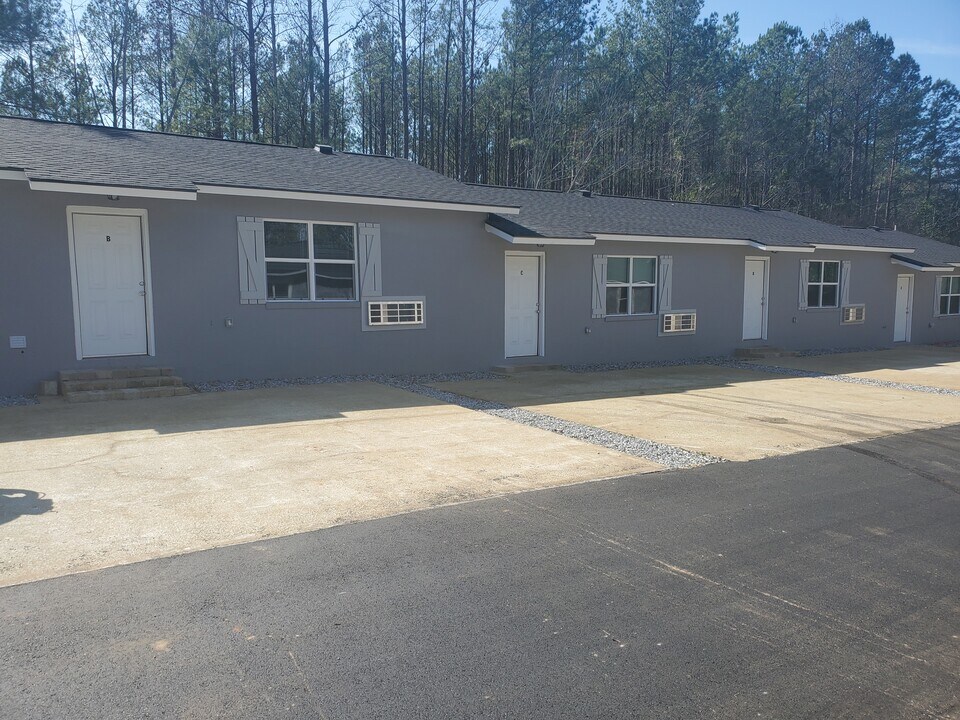 147 Brim St, Unit D in Dawson, GA - Foto de edificio