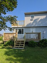 20 Spruce Ave in Narragansett, RI - Building Photo - Building Photo