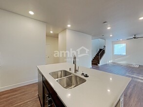 4222 177th St E in Tacoma, WA - Foto de edificio - Building Photo