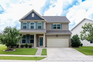 138 Lyonshall St in Fuquay Varina, NC - Building Photo