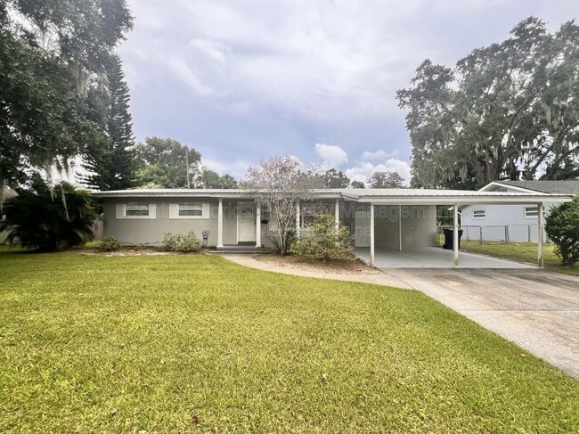 property at 526 Baxter St