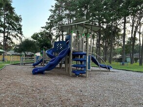 2911 Hummingbird Ln in Humble, TX - Building Photo - Building Photo