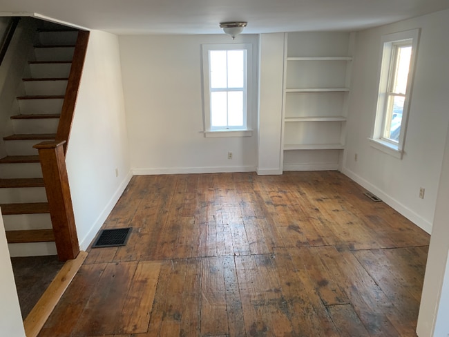 26 Gault Ave in Oneonta, NY - Building Photo - Building Photo