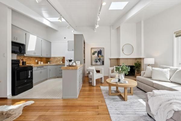 14 Stadium Way in Kentfield, CA - Building Photo