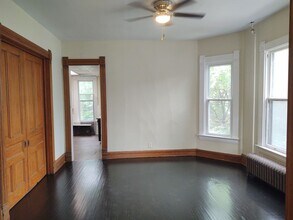 1015 14th St in Moline, IL - Building Photo - Building Photo