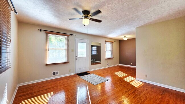 4136 E Pleasant Run Parkway North Dr in Indianapolis, IN - Building Photo - Building Photo