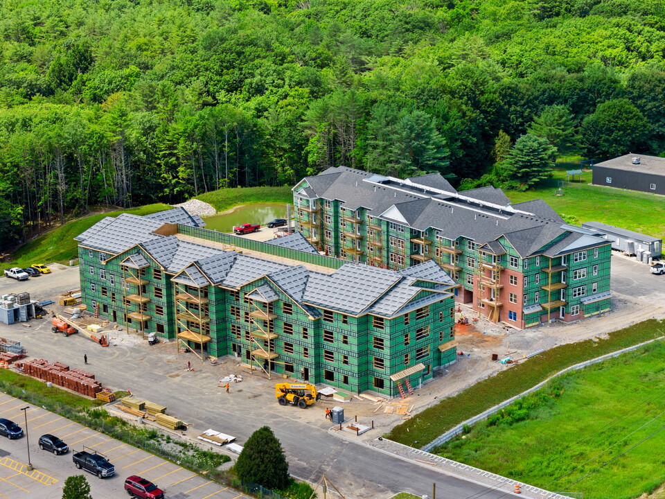 Mount Auburn Apartments in Auburn, ME - Building Photo