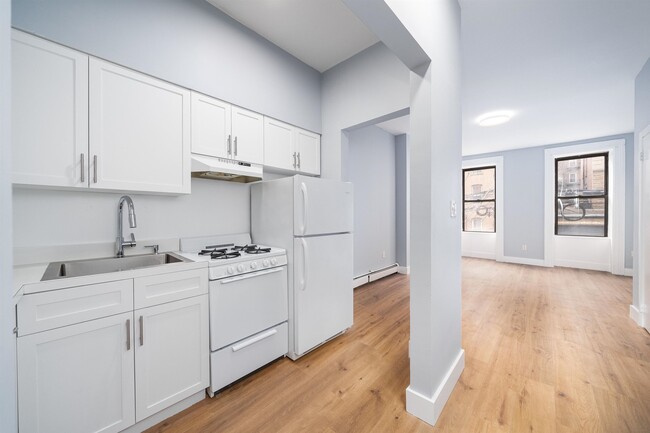 935 Park Ave in Hoboken, NJ - Building Photo - Building Photo