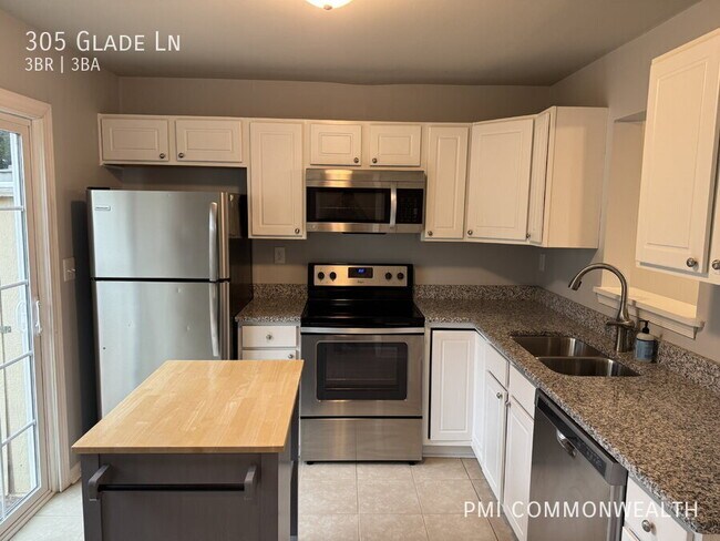 305 Glade Ln in Charlottesville, VA - Building Photo - Building Photo