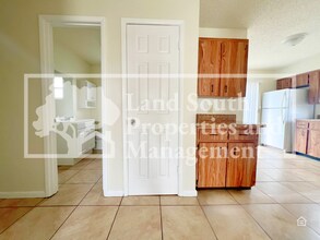 5857 Charlton Dr in Lakeland, FL - Building Photo - Building Photo