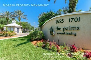 1701 The Greens Way in Jacksonville Beach, FL - Building Photo