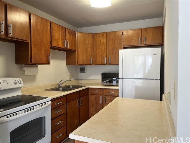 1415 Victoria St in Honolulu, HI - Building Photo