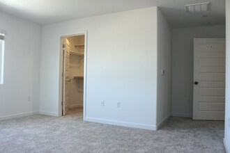 12663 Snowy Owl Wy in Rancho Cordova, CA - Building Photo - Building Photo