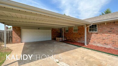 702 Amity Ln in El Reno, OK - Building Photo - Building Photo