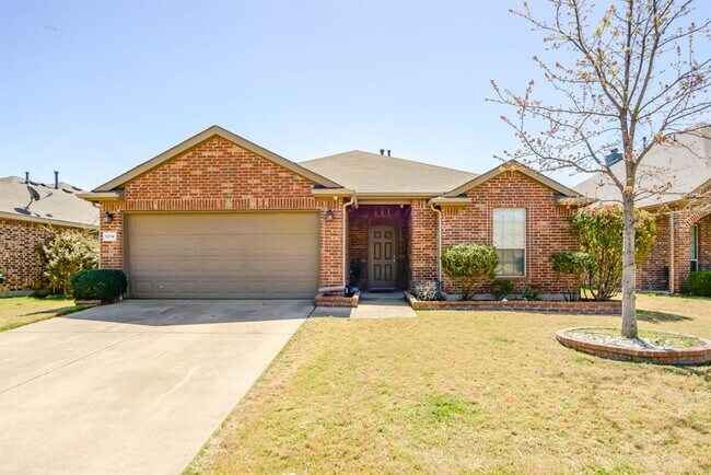 property at 1014 Lake Grove Dr