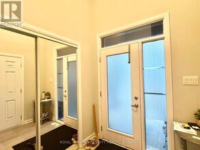 1045 Speedvale Ct in Ottawa, ON - Building Photo - Building Photo