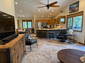 2365 Poplar Pl in Whitefish, MT - Building Photo - Building Photo