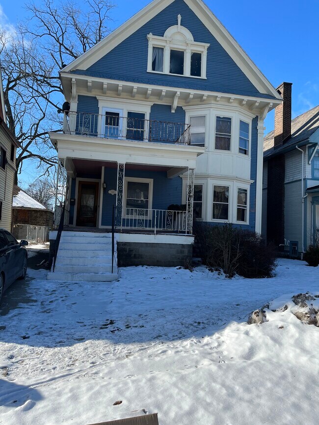 202 Summit Ave Rentals in Buffalo, NY