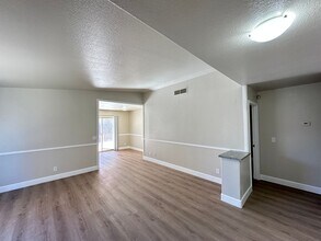 8109 Sickle Ln in Las Vegas, NV - Building Photo - Building Photo