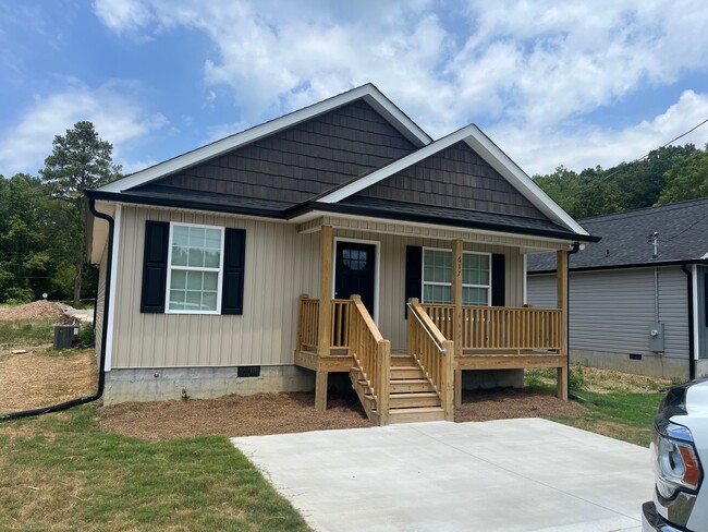 property at 619 Fondel Ln