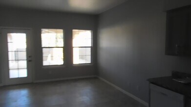 2915 La Mesilla Cir in Las Cruces, NM - Building Photo - Building Photo