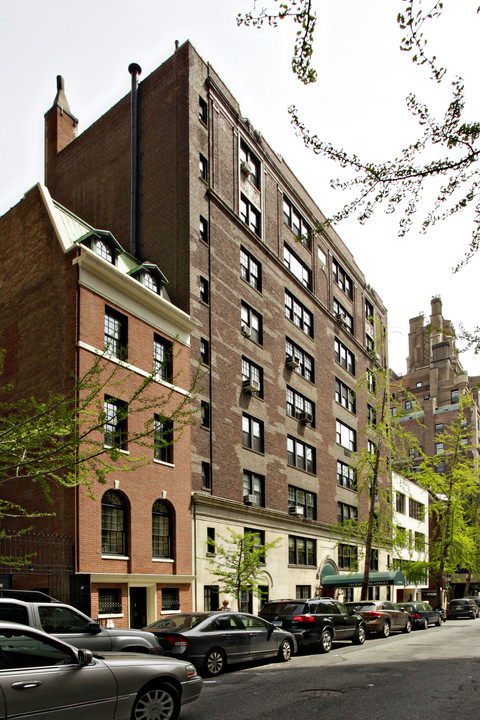 111 E 80th St in New York, NY - Building Photo