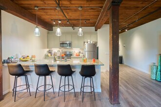 James Corner in Clinton, MA - Building Photo - Building Photo