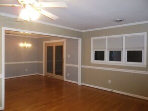 328 Woodside Dr in Hampton, VA - Building Photo - Building Photo