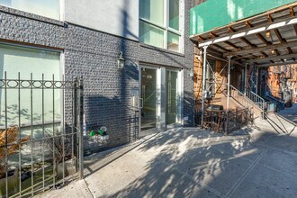 362 W 127th St in New York, NY - Building Photo - Building Photo