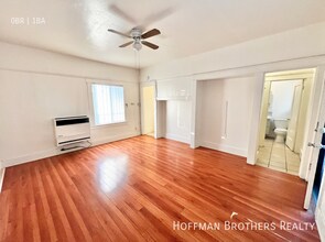 324 E Esther St, Unit 7 in Long Beach, CA - Foto de edificio - Building Photo