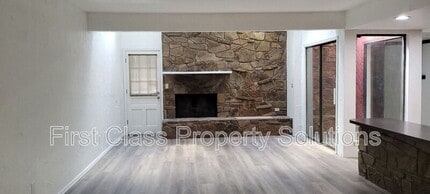 7407 Kings Manor Ct in Oklahoma City, OK - Building Photo - Building Photo