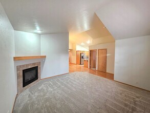 20348 Chase Rd in Bend, OR - Building Photo - Building Photo