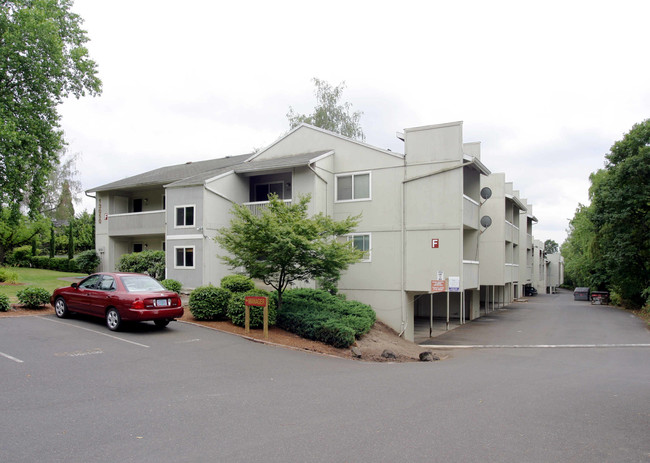 Vista Cornell Apartments in Portland, OR - Building Photo - Building Photo