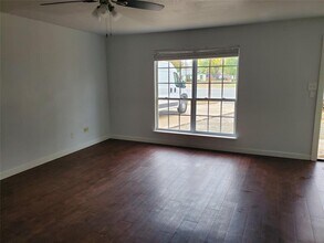 807 Fernwood Cove in Round Rock, TX - Building Photo - Building Photo