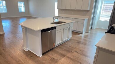 2604 Kathleens Crossing in Yukon, OK - Building Photo - Building Photo