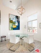 118 S Kenwood St in Glendale, CA - Building Photo - Building Photo