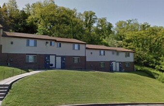 1486 Princeton Blvd in Pittsburgh, PA - Building Photo - Building Photo