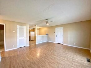 378 Jack Miller Blvd in Clarksville, TN - Building Photo - Building Photo